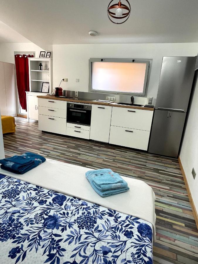 Le 9Ieme Entracte Hotell Marseille Exteriör bild
